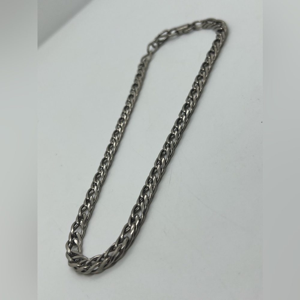 Simple Silver Chain - image 1